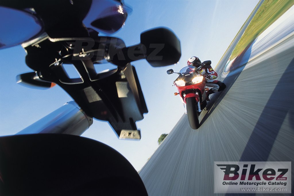 Big  Published with permission. yzf-r6 picture and wallpaper from Bikez.com